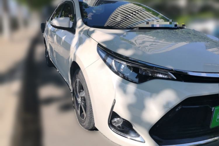 Used Toyota Levin 2017 Revised 185T CVT Elite Edition China V Standard Front Right 45 Deg