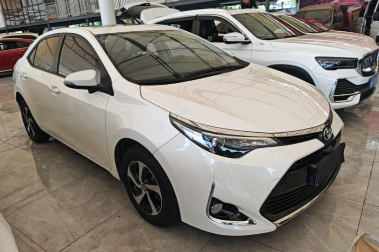 Used Toyota Levin 2017 Revised 185T CVT Elite Edition China V Standard Front Right 45 Deg