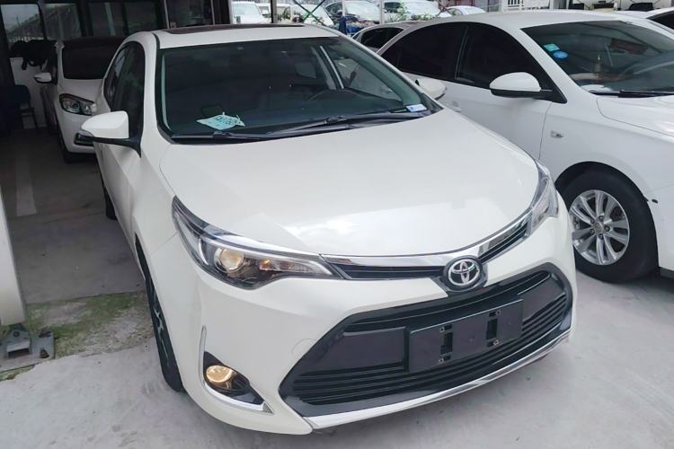 Used Toyota Levin 2017 Revised 185T CVT Elite Edition China V Standard Front Right 45 Deg