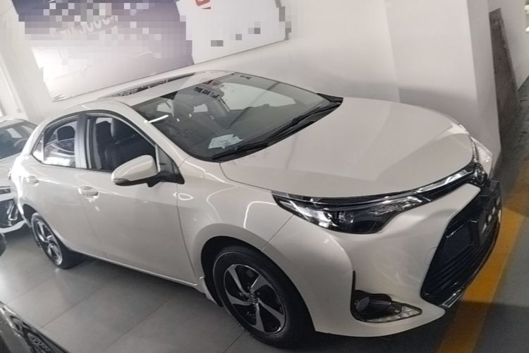 Used Toyota Levin 2017 Revised 185T CVT Elite Edition China V Standard Front Right 45 Deg