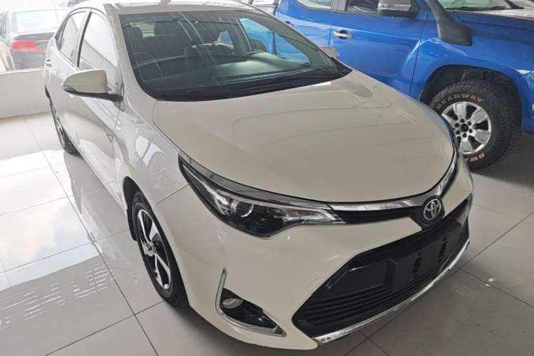 Used Toyota Levin 2017 Revised 185T CVT Elite Edition China V Standard Front Right 45 Deg