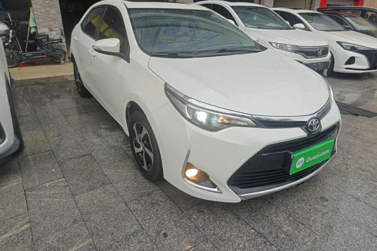 Used Toyota Levin 2017 Revised Version 185T CVT Elite Edition China VI Standard Front Right 45 Deg
