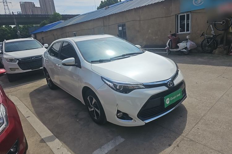 Used Toyota Levin 2017 Revised 185T CVT Elite Edition China V Standard Front Right 45 Deg