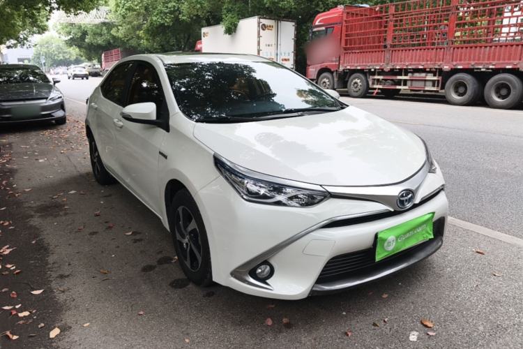 Used Toyota Levin 2017 Revised Dual-Engine 1.8H GS E-CVT Elite Sunroof Version China V Standard Front Right 45 Deg
