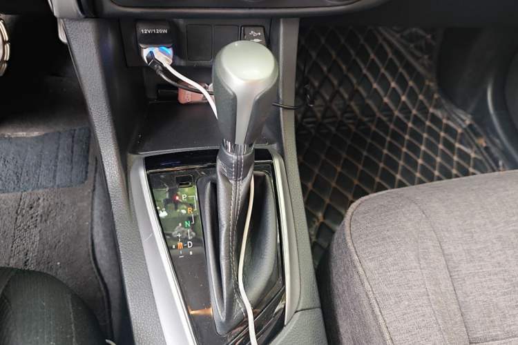 Used Toyota Levin 2017 Revised 185T CVT Elite Edition China V Standard Gear Lever
