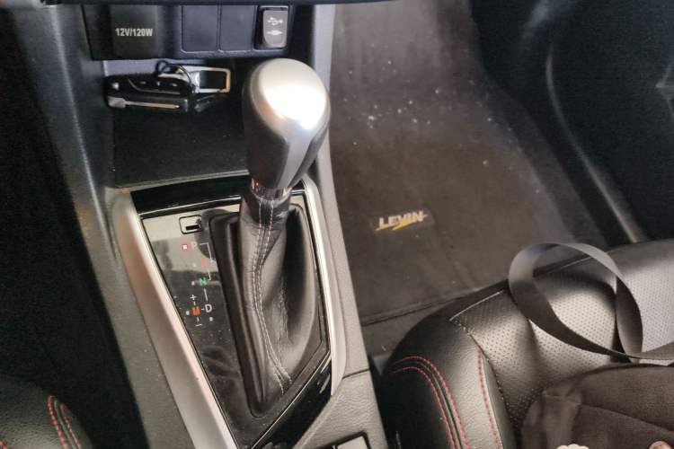 Used Toyota Levin 2017 Revised 185T CVT Elite Edition China V Standard Gear Lever