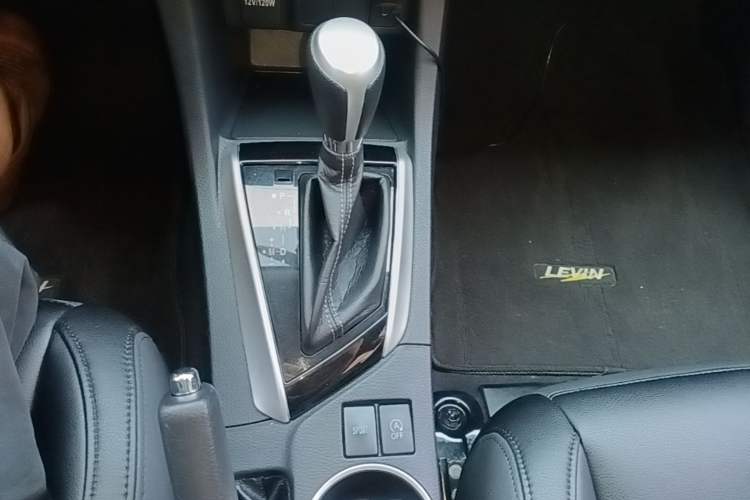 Used Toyota Levin 2017 Revised 185T CVT Elite Edition China V Standard Gear Lever