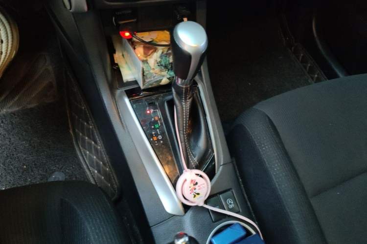 Used Toyota Levin 2017 Revised 185T CVT Elite Edition China V Standard Gear Lever