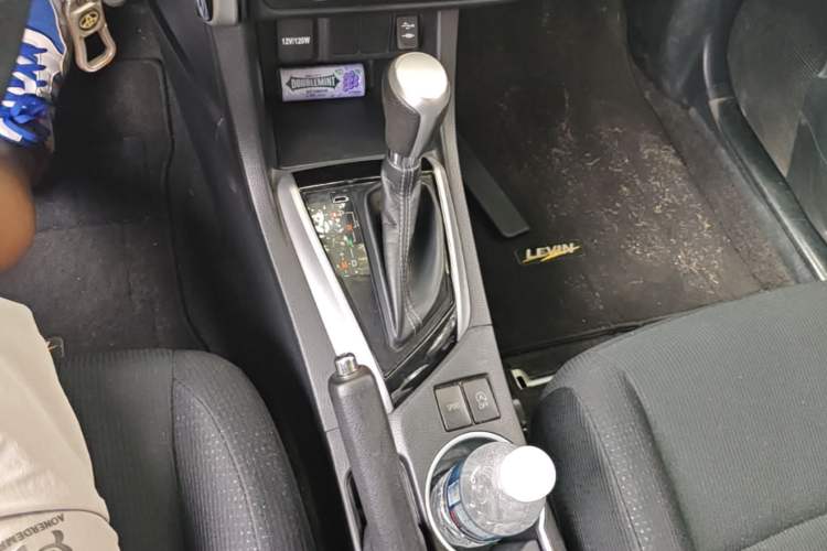 Used Toyota Levin 2017 Revised 185T CVT Elite Edition China V Standard Gear Lever