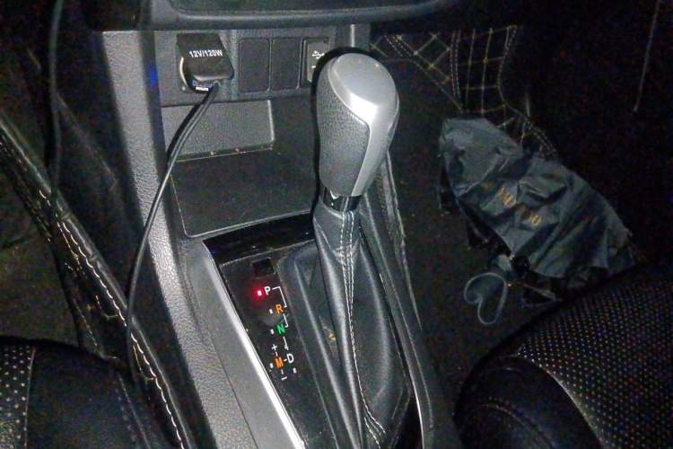 Used Toyota Levin 2017 Revised 185T CVT Elite Edition China V Standard Gear Lever