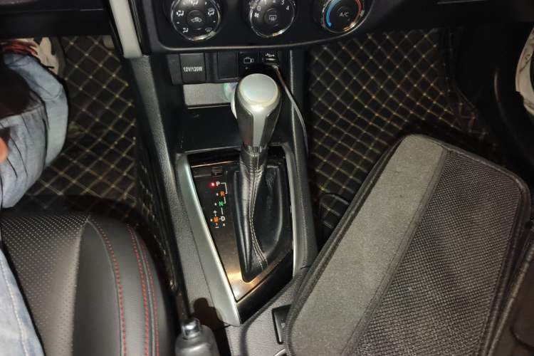 Used Toyota Levin 2017 Revised 185T CVT Elite Edition China V Standard Gear Lever