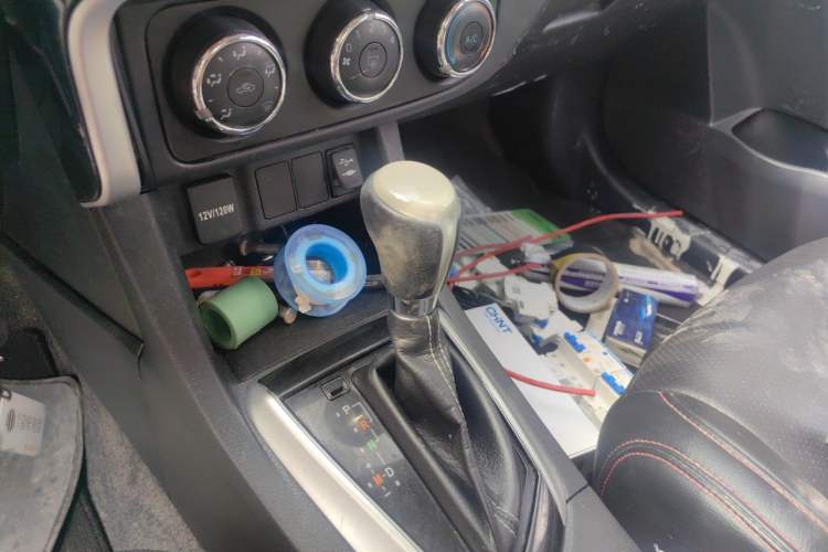 Used Toyota Levin 2017 Revised 185T CVT Elite Edition China V Standard Gear Lever