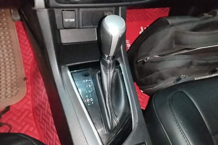 Used Toyota Levin 2017 Revised 185T CVT Elite Edition China V Standard Gear Lever