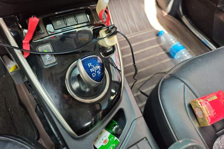 Used Toyota Levin 2017 Revised Dual-Engine 1.8H GS E-CVT Elite Sunroof Version China V Standard Gear Lever