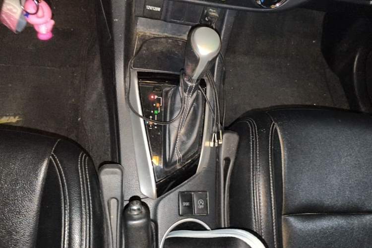 Used Toyota Levin 2017 Revised 185T CVT Elite Edition China V Standard Gear Lever