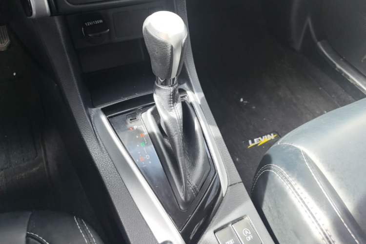 Used Toyota Levin 2017 Revised 185T CVT Elite Edition China V Standard Gear Lever