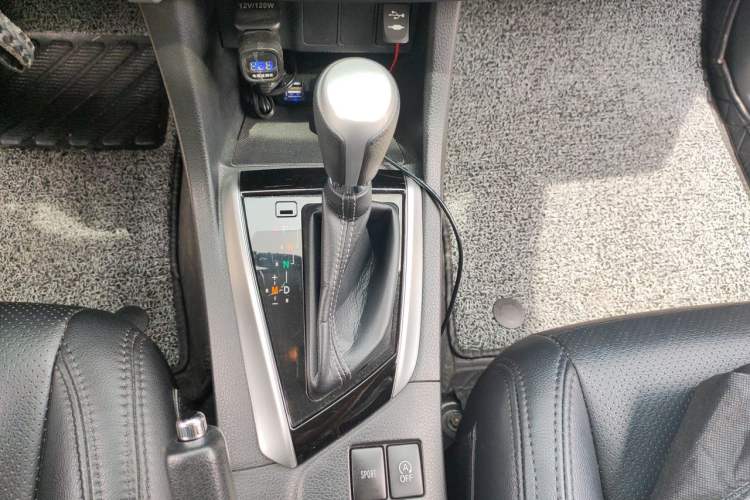 Used Toyota Levin 2017 Revised 185T CVT Elite Edition China V Standard Gear Lever