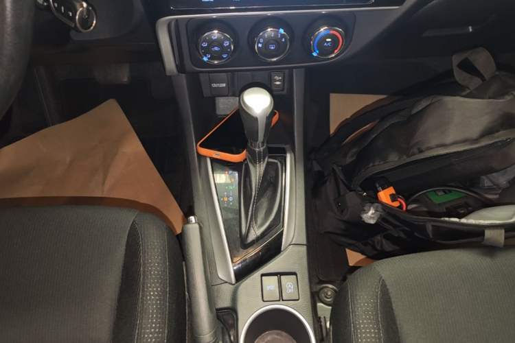 Used Toyota Levin 2017 Revised 185T CVT Elite Edition China V Standard Gear Lever