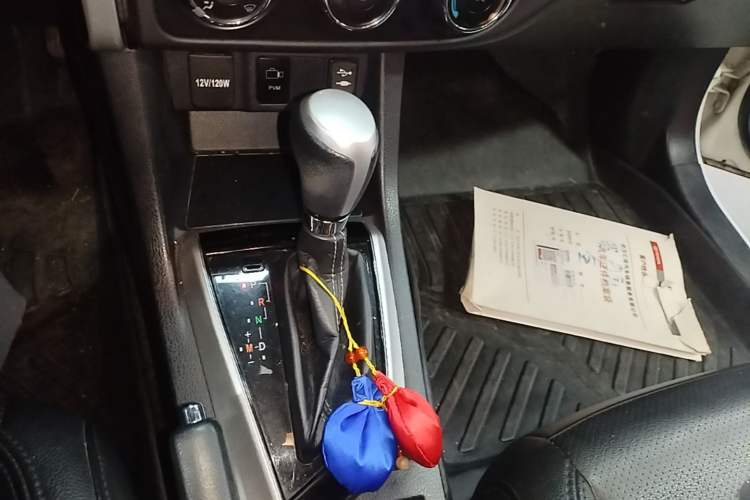 Used Toyota Levin 2017 Revised 185T CVT Elite Edition China V Standard Gear Lever