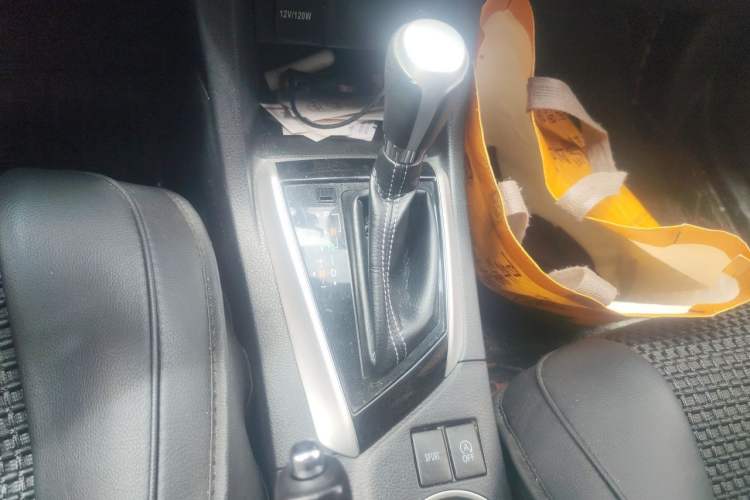 Used Toyota Levin 2017 1.2T G CVT Elite Edition Gear Lever
