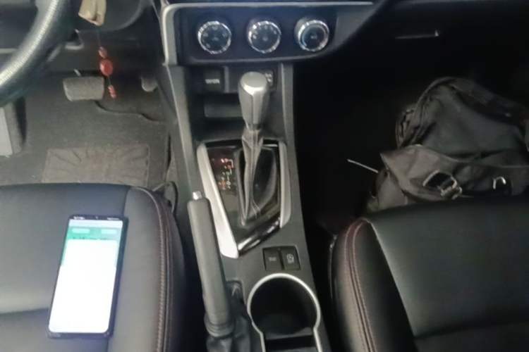 Used Toyota Levin 2017 Revised 185T CVT Elite Edition China V Standard Gear Lever