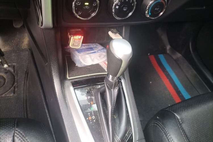 Used Toyota Levin 2017 1.2T V CVT Luxury Edition Gear Lever