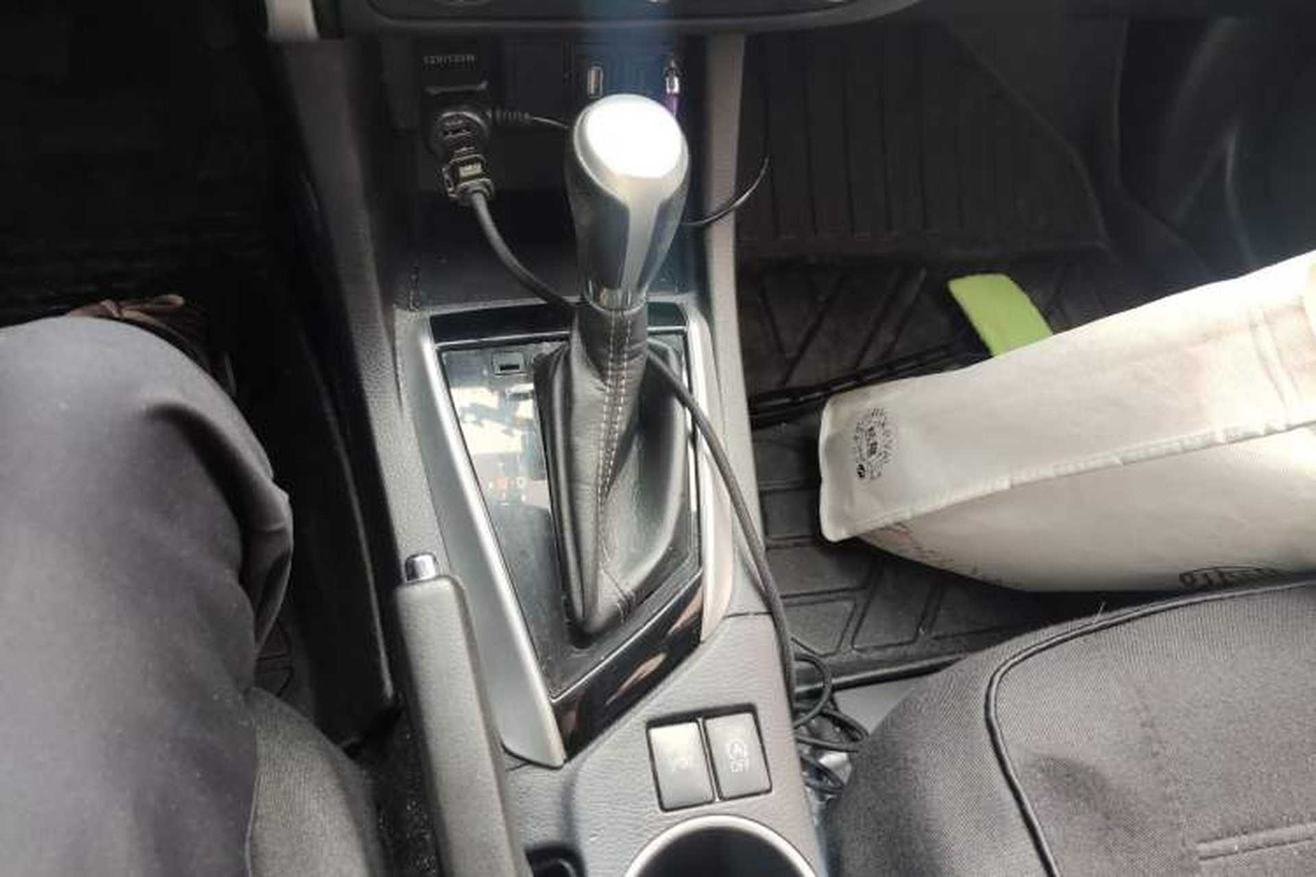 Used Toyota Levin 2017 Revised 185T CVT Elite Edition China V Standard Gear Lever