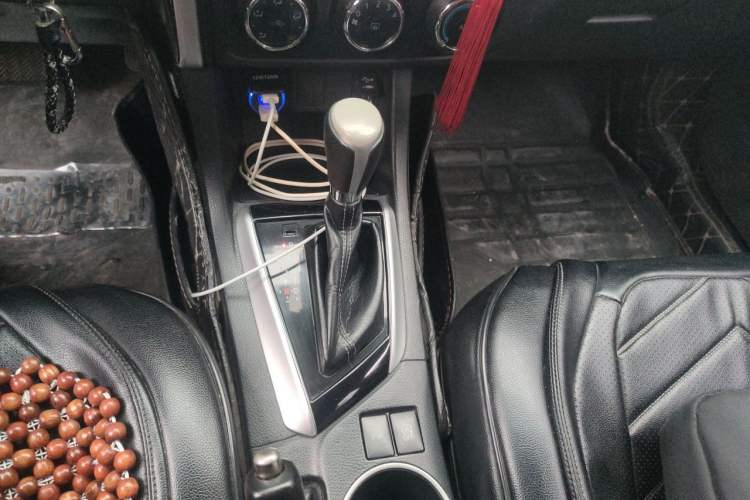 Used Toyota Levin 2017 Revised 185T CVT Elite Edition China V Standard Gear Lever