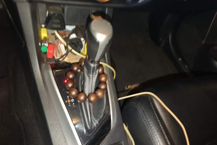 Used Toyota Levin 2017 Revised 185T CVT Elite Edition China V Standard Gear Lever