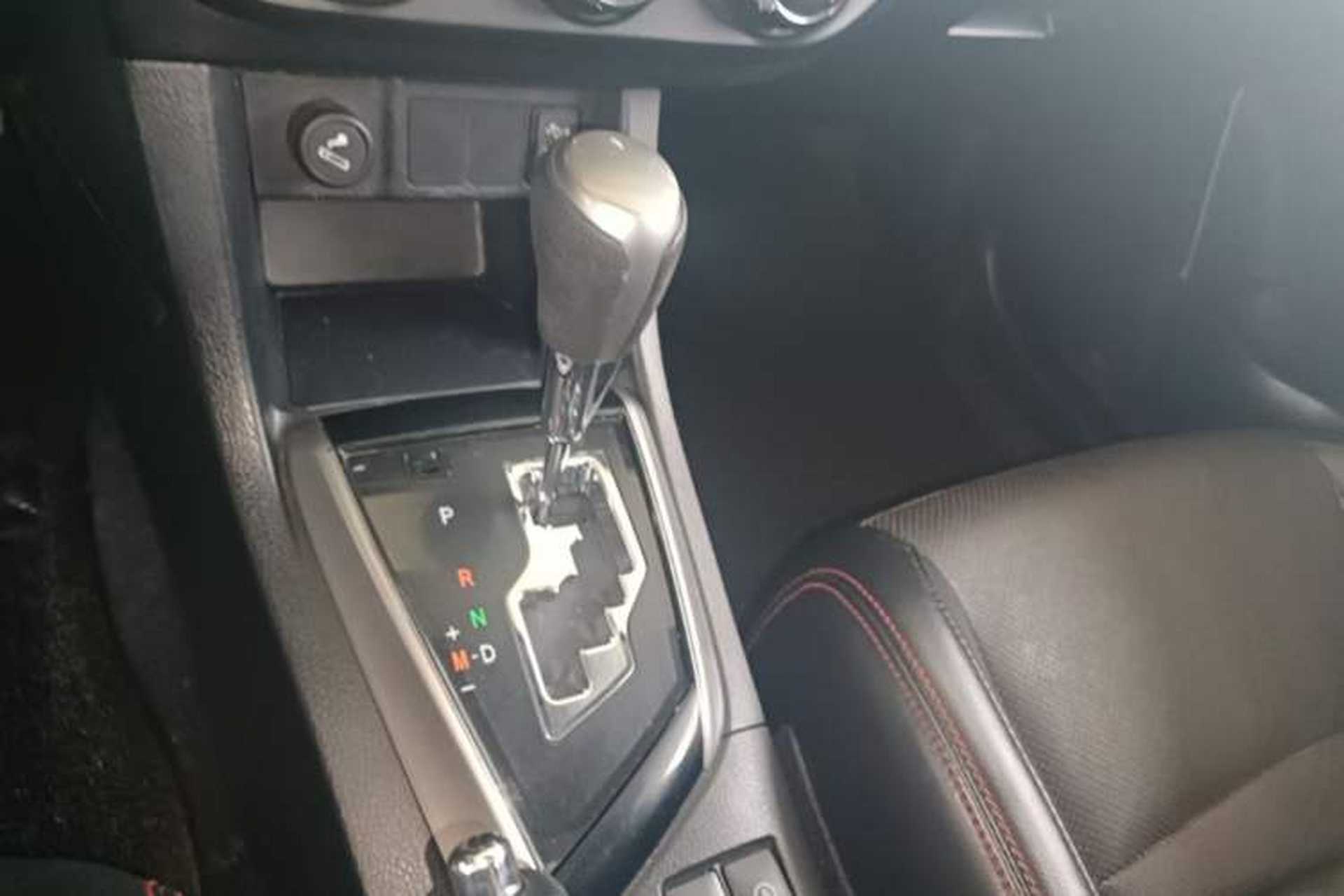 Used Toyota Levin 2017 1.2T V CVT Luxury Edition Gear Lever