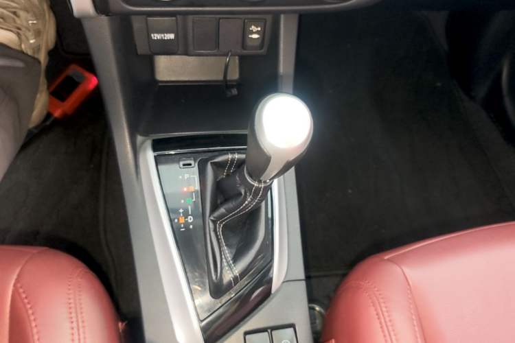 Used Toyota Levin 2017 Revised 185T CVT Elite Edition China V Standard Gear Lever
