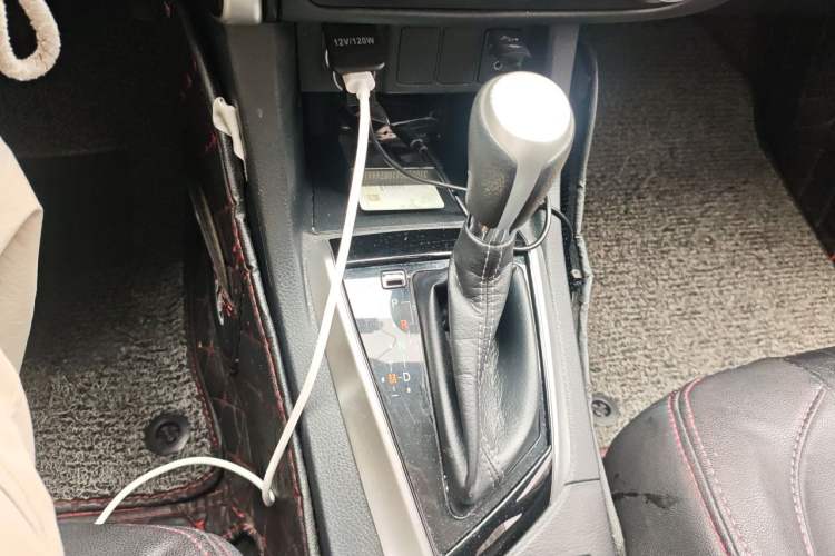 Used Toyota Levin 2017 Revised 185T CVT Elite Edition China V Standard Gear Lever