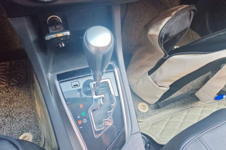 Used Toyota Levin 2017 1.2T G CVT Elite Edition Gear Lever
