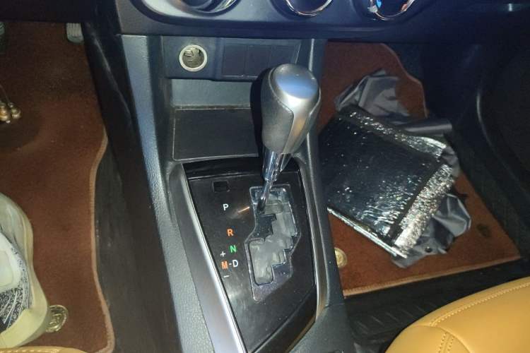 Used Toyota Levin 2017 1.2T G CVT Elite Edition Gear Lever