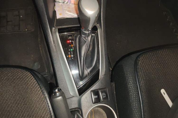 Used Toyota Levin 2017 Revised 185T CVT Elite Edition China V Standard Gear Lever