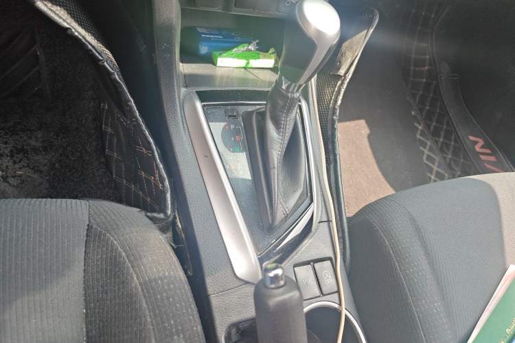 Used Toyota Levin 2017 Revised 185T CVT Elite Edition China V Standard Gear Lever