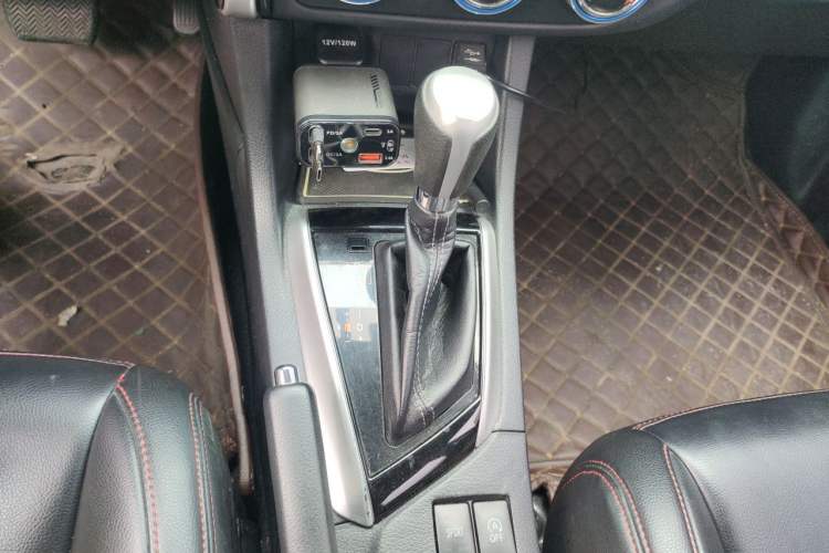 Used Toyota Levin 2017 Revised 185T CVT Elite Edition China V Standard Gear Lever