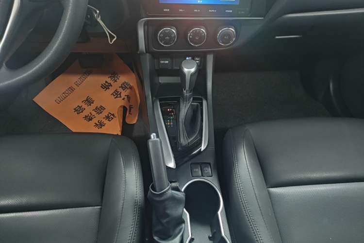 Used Toyota Levin 2017 Revised 185T CVT Elite Edition China V Standard Gear Lever