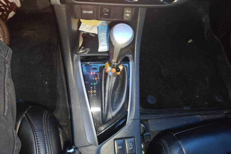 Used Toyota Levin 2017 Revised 185T CVT Elite Edition China V Standard Gear Lever