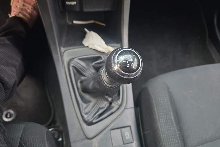 Used Toyota Levin 2017 Revised 185T Manual New Edition China V Standard Gear Lever