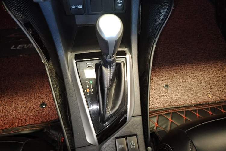 Used Toyota Levin 2017 Revised 185T CVT Elite Edition China V Standard Gear Lever
