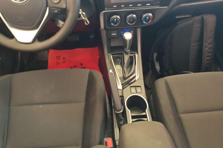Used Toyota Levin 2017 Revised 185T CVT Elite Edition China V Standard Gear Lever