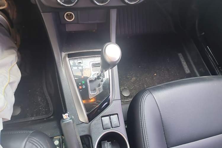 Used Toyota Levin 2017 1.2T G CVT Elite Edition Gear Lever