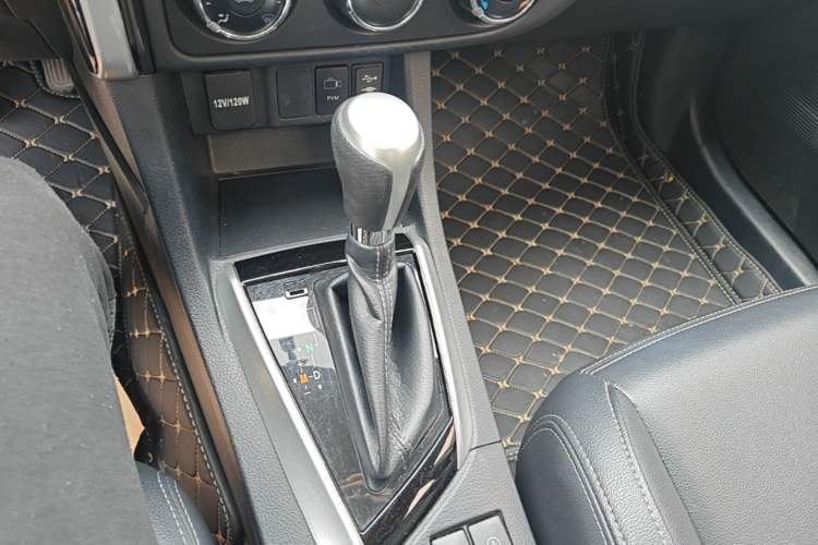 Used Toyota Levin 2017 Revised 185T CVT Elite Edition China V Standard Gear Lever