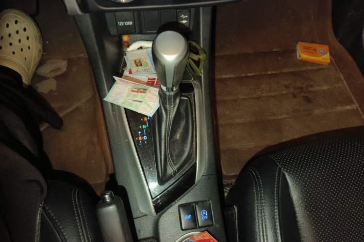Used Toyota Levin 2017 Revised 185T CVT Elite Edition China V Standard Gear Lever