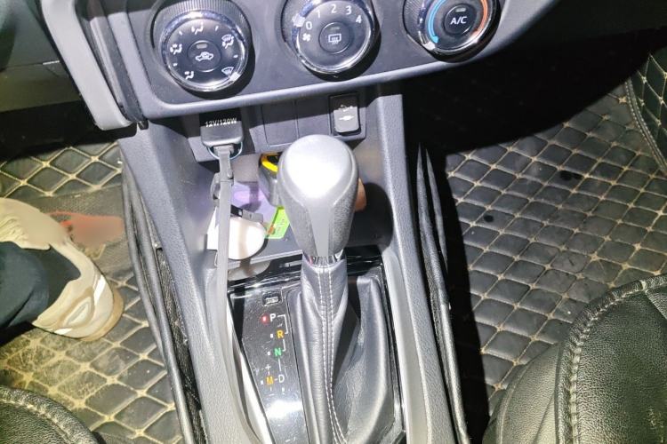 Used Toyota Levin 2017 Revised 185T CVT Elite Edition China V Standard Gear Lever