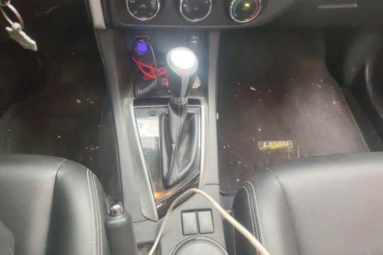 Used Toyota Levin 2017 Revised 185T CVT Elite Edition China V Standard Gear Lever