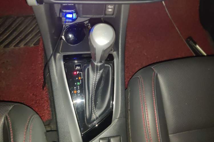 Used Toyota Levin 2017 Revised Version 185T CVT Elite Edition China VI Standard Gear Lever