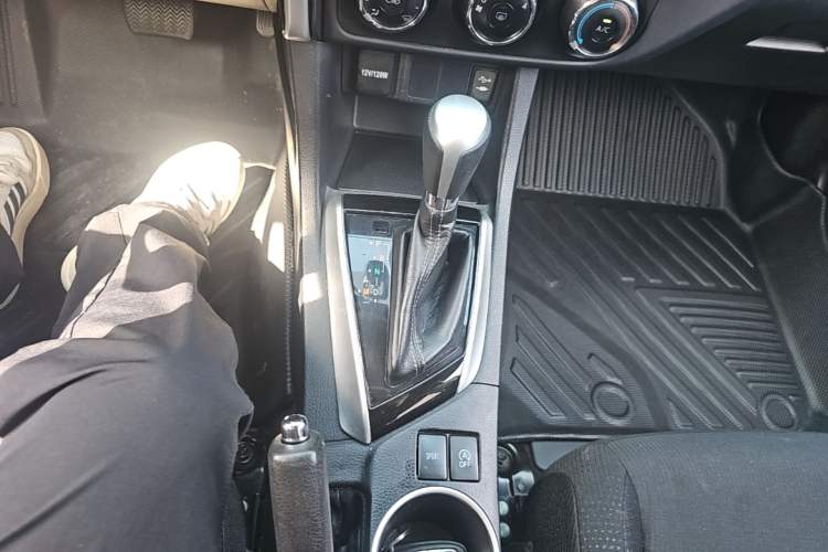 Used Toyota Levin 2017 Revised 185T CVT Elite Edition China V Standard Gear Lever