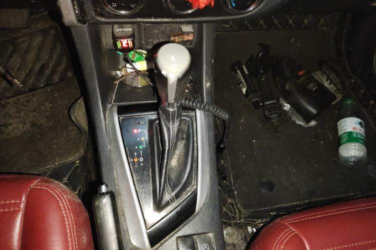 Used Toyota Levin 2017 Revised 185T CVT Elite Edition China V Standard Gear Lever